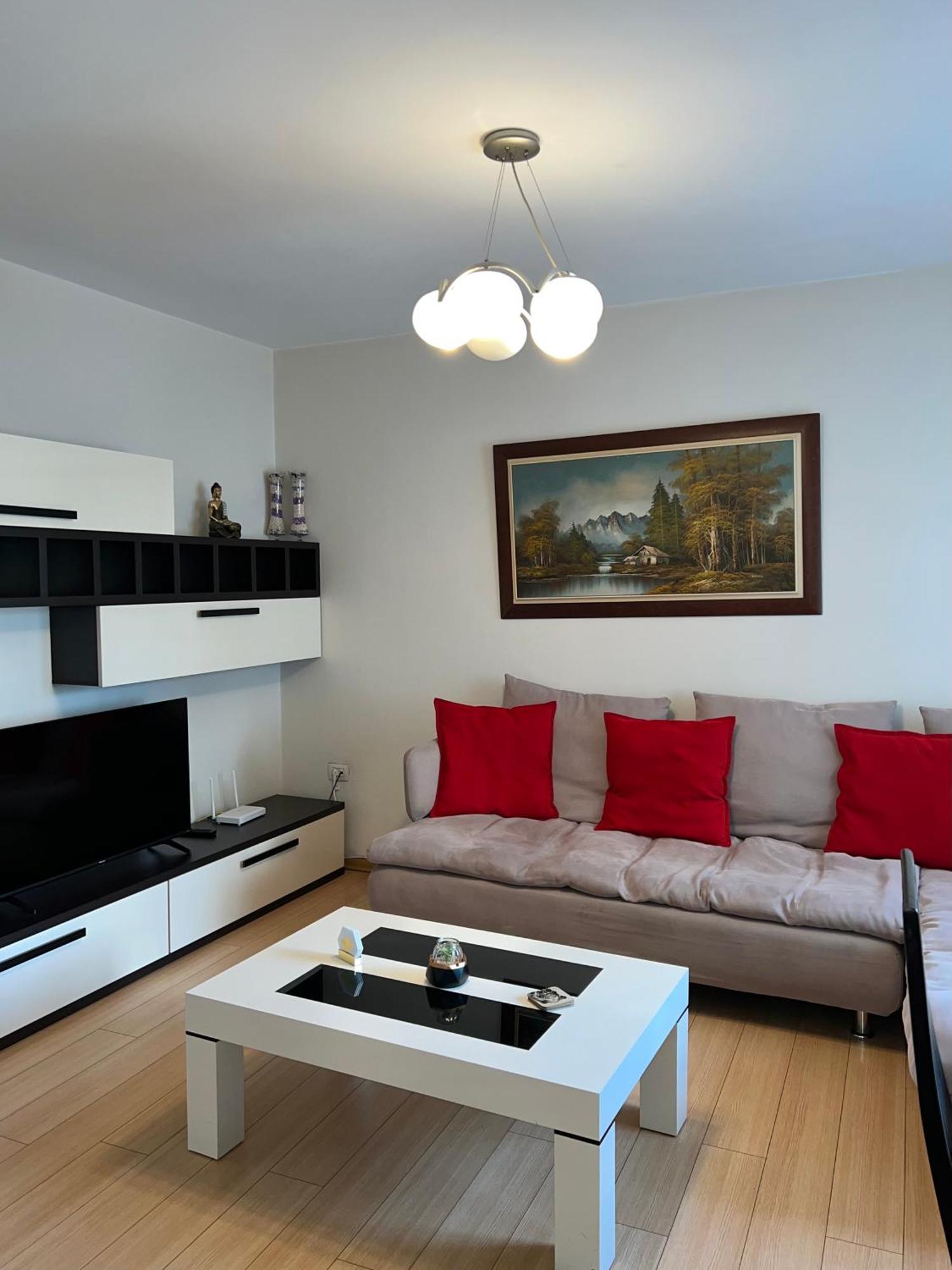 Blloku Family Apartment Тирана Екстер'єр фото